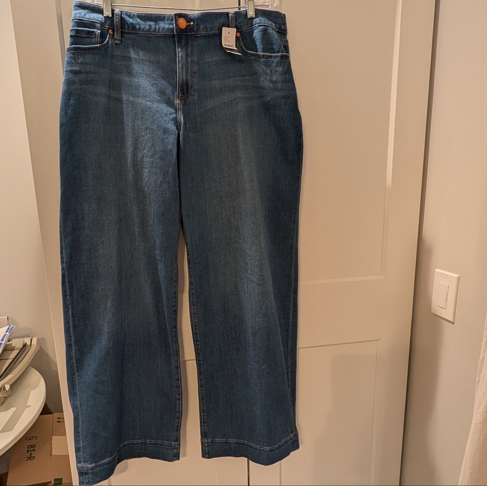 Lane Bryant Wide Leg Flare Jeans NWT - Picture 3 of 9